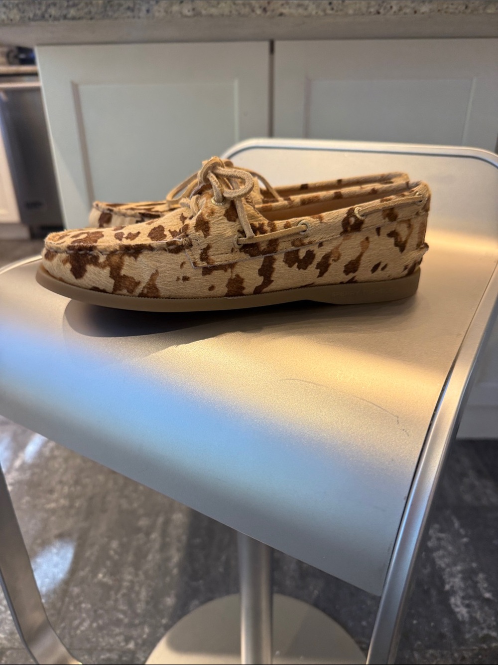 BRAND NEW NO BOX SPERRY slim lace up boat shoes